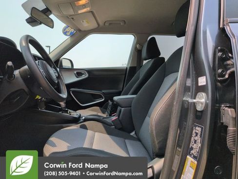 Used 2024 Kia Soul LX w/ Option Group 015 FWD image 24