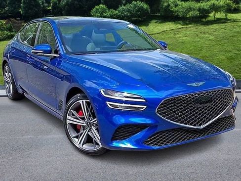 Used 2025 Genesis G70 2.5T w/ Sport Prestige Package image 2