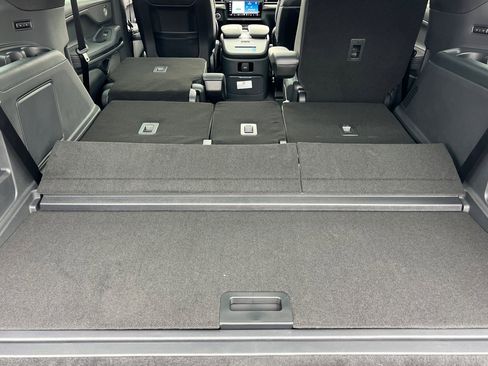 New 2025 Lincoln Navigator Reserve w/ Jet Appearance Package image 14