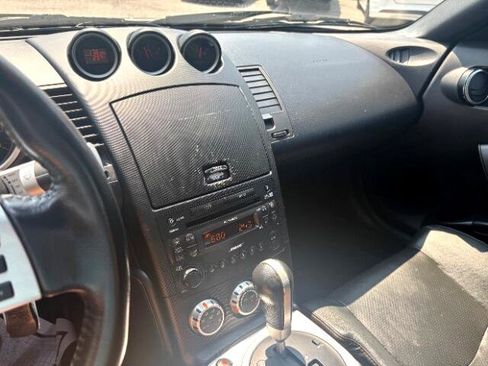 Used 2008 Nissan 350Z Touring image 15