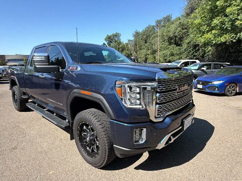 Used 2021 GMC Sierra 2500 Denali w/ Denali Ultimate Package AWD/4WD image 3