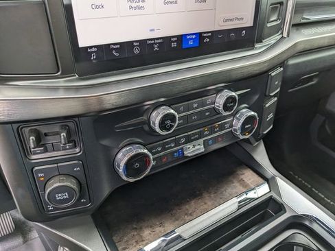 Used 2023 Ford F250 Lariat w/ Chrome Package image 23