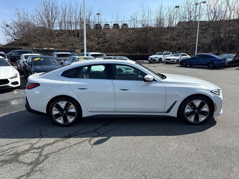 Used 2023 BMW i4 eDrive35 w/ Premium Package image 11