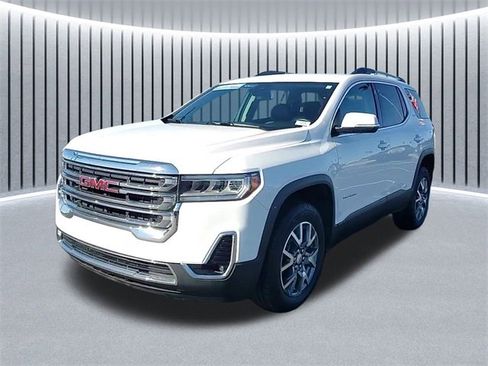 Certified 2023 GMC Acadia SLT image 10