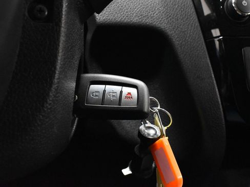 Used 2019 Nissan Rogue S image 13