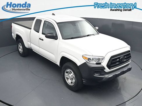 Used 2023 Toyota Tacoma SR RWD image 16