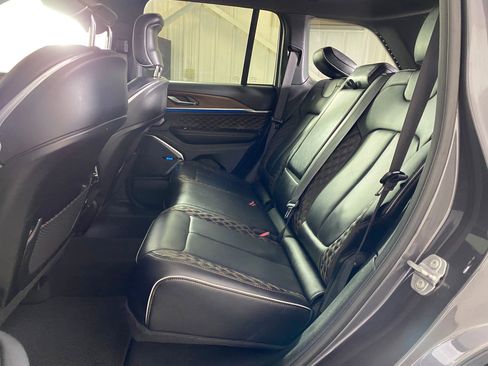 Used 2022 Jeep Grand Cherokee Summit image 13