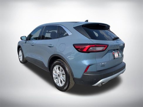 Used 2023 Ford Escape Active w/ Tech Pack #2 image 5