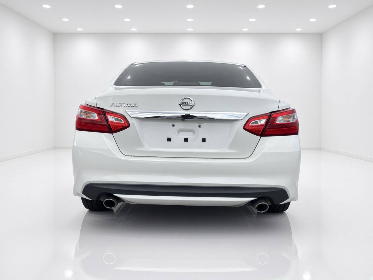 Used 2016 Nissan Altima 2.5 S w/ Power Driver Seat Package FWD image 4