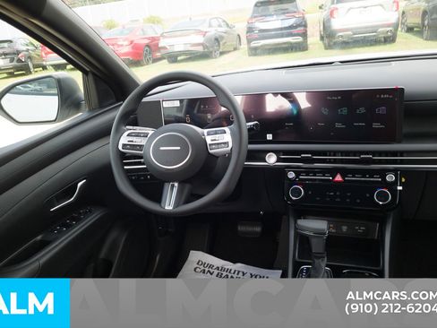 Used 2025 Hyundai Santa Cruz SEL image 20
