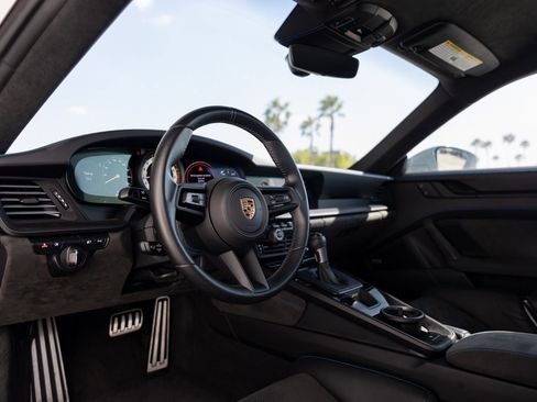 Certified 2024 Porsche 911 GT3 image 4