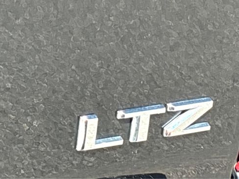 Used 2019 Chevrolet Silverado 1500 LTZ w/ LTZ Plus Package image 21