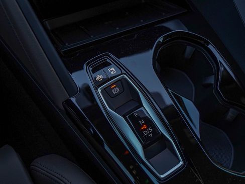 New 2025 Audi Q5 Prestige image 13