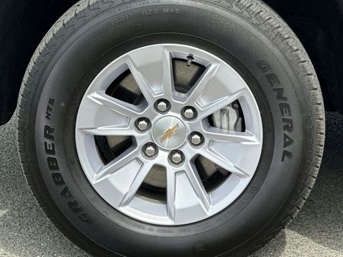 Used 2025 Chevrolet Silverado 1500 W/T image 24