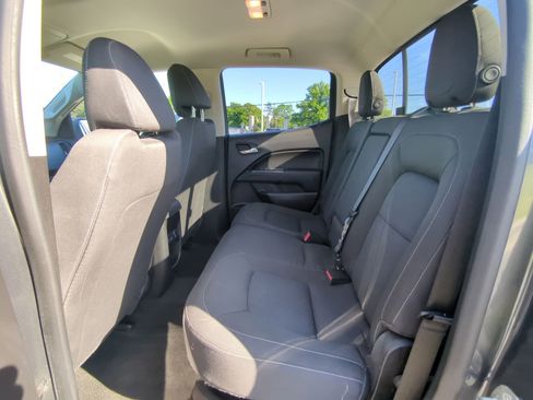 Used 2016 Chevrolet Colorado LT w/ LT Convenience Package AWD/4WD image 10
