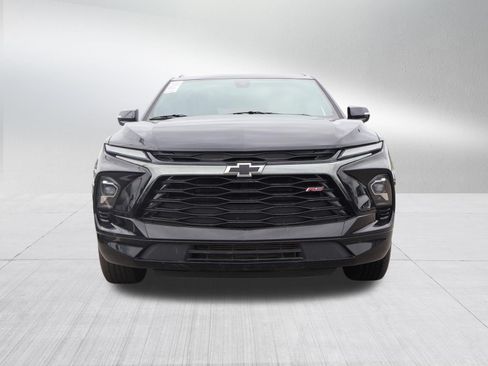 Used 2024 Chevrolet Blazer RS w/ Enhanced Convenience Package AWD/4WD image 2