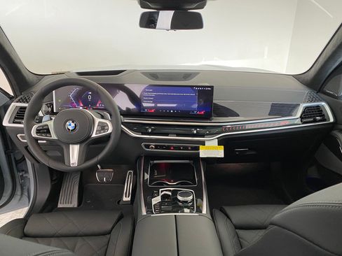 New 2026 BMW X7 xDrive40i w/ M Sport Package image 16