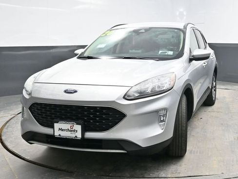 Used 2020 Ford Escape SEL image 2