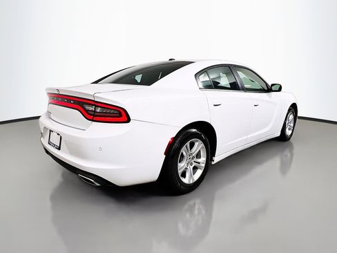 Used 2022 Dodge Charger SXT RWD image 4