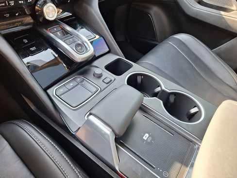 Certified 2024 Acura MDX FWD w/ Technology Package image 17