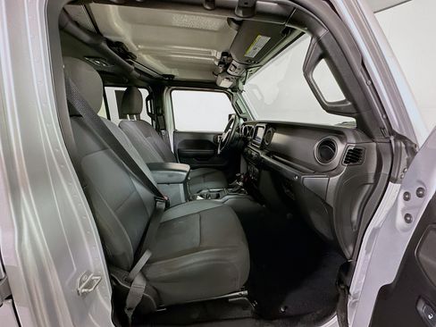 Used 2023 Jeep Wrangler Unlimited w/ Convenience Group AWD/4WD image 31