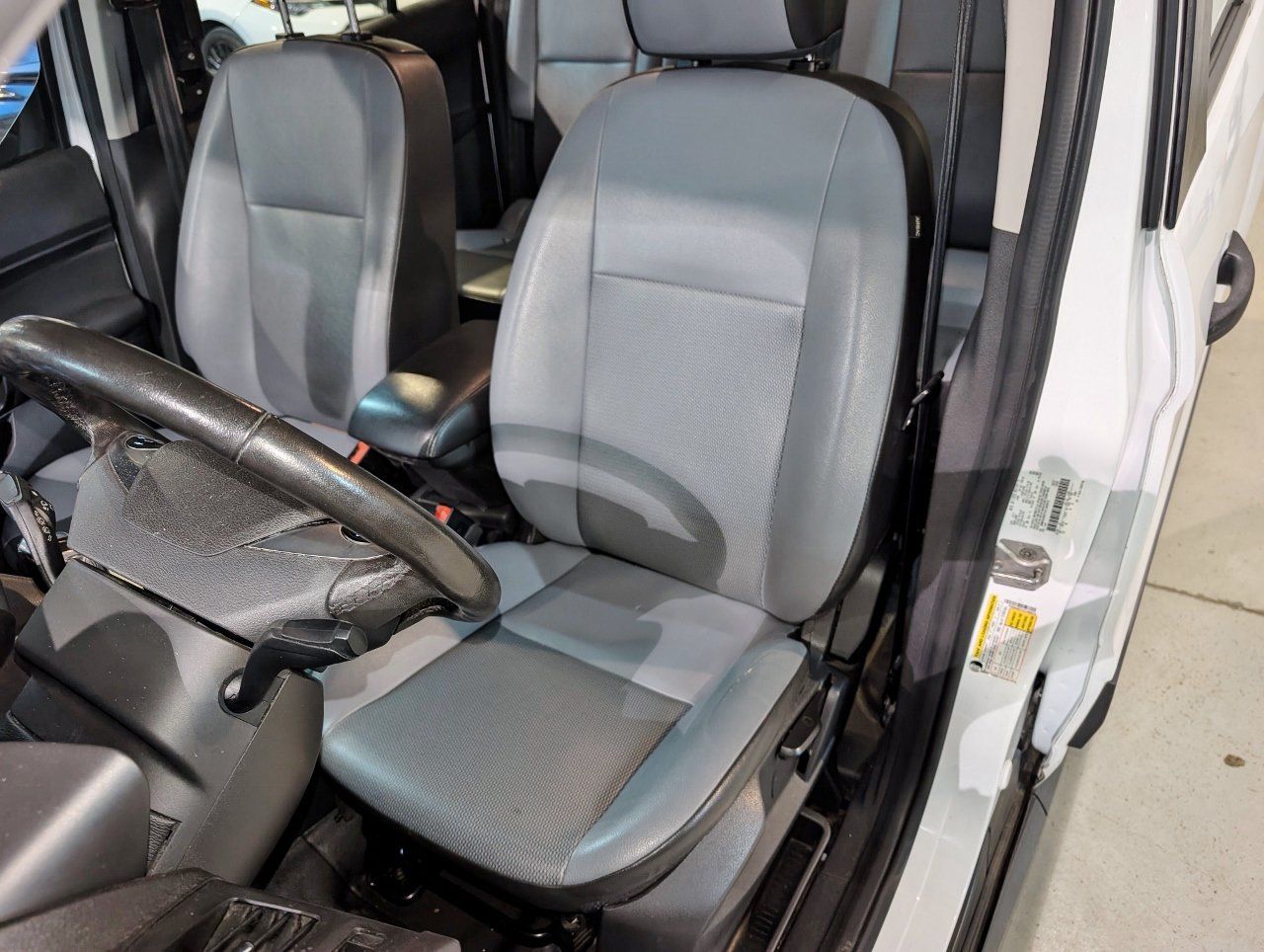 Used 2018 Ford Transit Connect XL FWD image 17