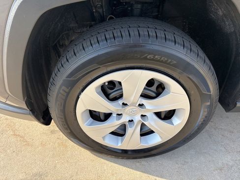 Used 2024 Toyota RAV4 LE image 10