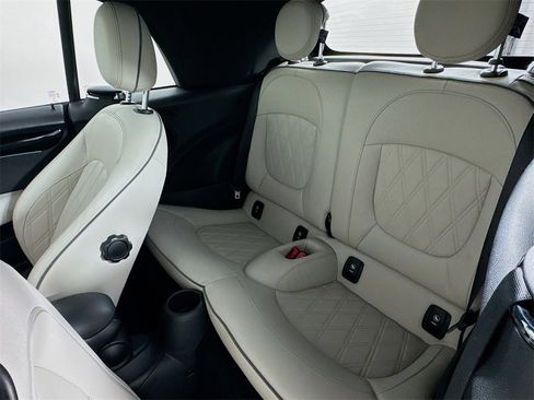 Certified 2023 MINI Cooper S w/ Signature Upholstery Package image 24