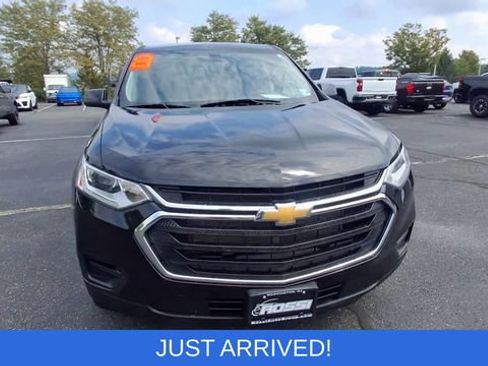 Used 2021 Chevrolet Traverse LS AWD/4WD image 3