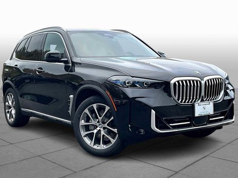 New 2026 BMW X5 xDrive40i w/ Premium Package image 2