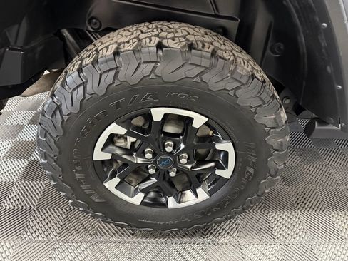 Used 2024 Jeep Wrangler Unlimited Rubicon 4xe w/ Convenience Group AWD/4WD image 19