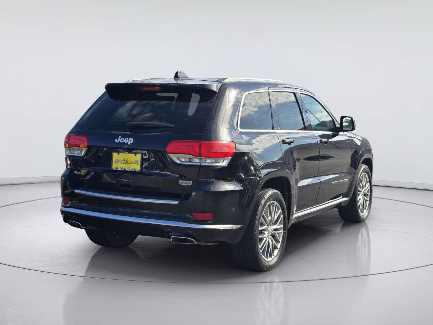 Used 2017 Jeep Grand Cherokee Summit AWD/4WD image 8