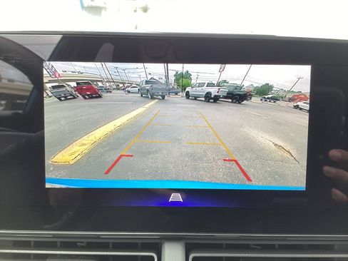 Used 2025 Chevrolet Trax LT FWD image 19