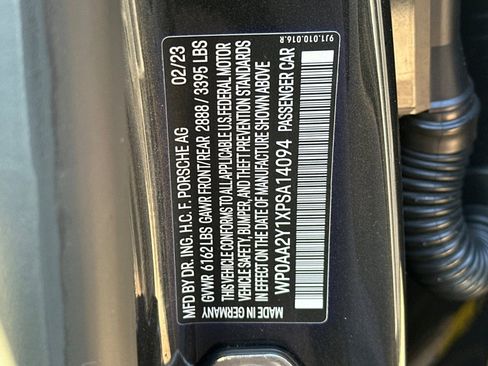 Used 2023 Porsche Taycan image 28