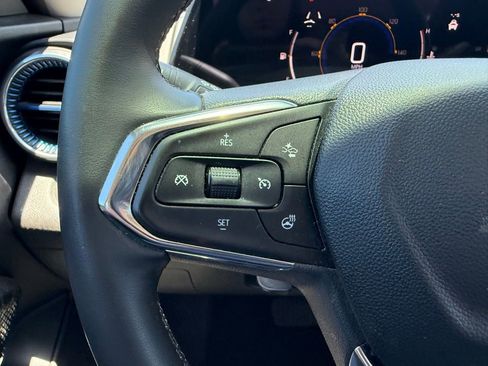 Used 2024 Chevrolet Trax LT w/ Driver Confidence Package FWD image 13