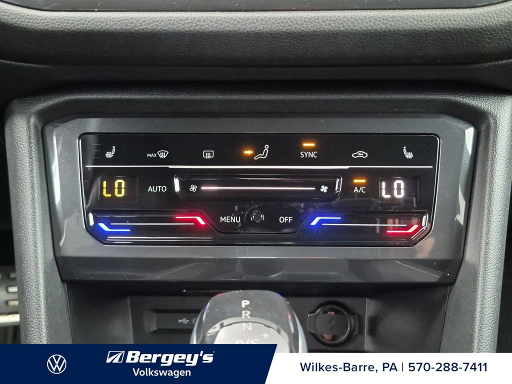 Certified 2024 Volkswagen Tiguan SE R-Line AWD/4WD image 21