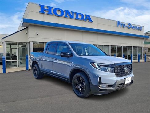 Used 2023 Honda Ridgeline Black Edition image 3