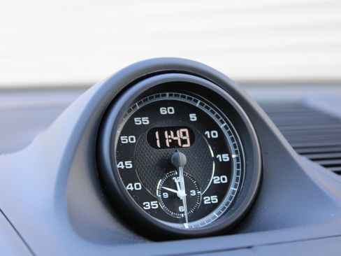 Certified 2024 Porsche Macan GTS image 22