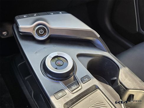 Certified 2022 Kia EV6 Wind image 25