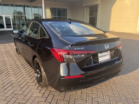 Used 2024 Honda Civic Sport image 7