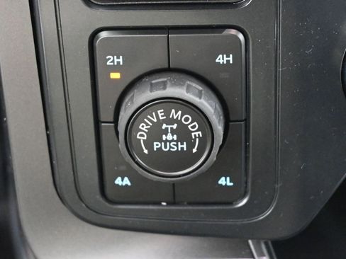 New 2026 Ford F150 Lariat w/ Equipment Group 501A Mid image 18