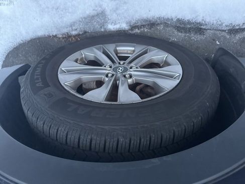 Used 2016 Hyundai Santa Fe Sport w/ Option Group 04 image 4