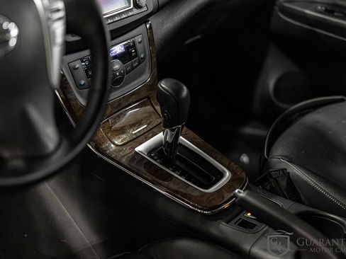 Used 2015 Nissan Sentra SL image 20