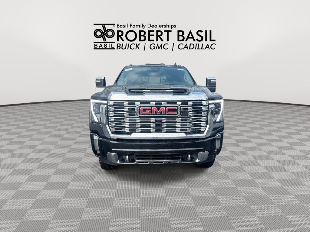 New 2026 GMC Sierra 3500 Denali w/ Denali Reserve Package AWD/4WD image 3
