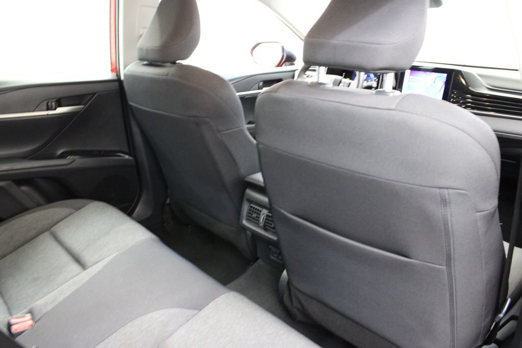 Used 2025 Toyota Camry LE FWD image 19