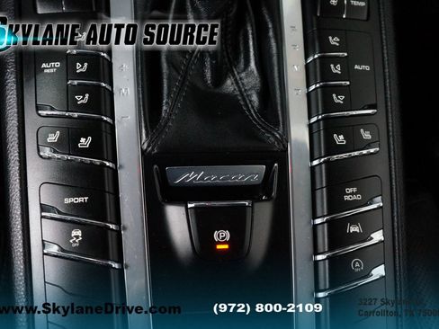 Used 2018 Porsche Macan Sport Edition image 19