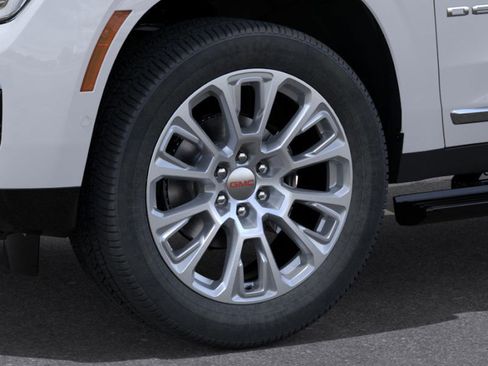 New 2026 GMC Yukon XL Denali w/ Sun & Power Step Package image 9