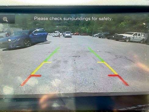 Used 2015 Ford Fusion SE w/ Equipment Group 202A FWD image 14