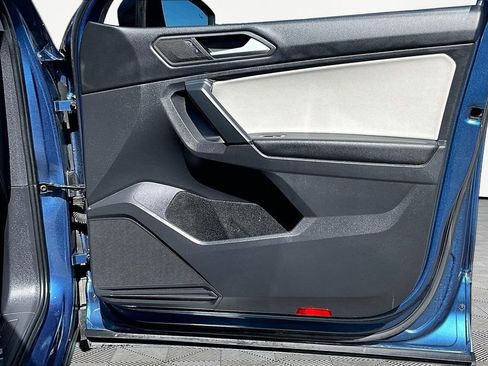 Used 2019 Volkswagen Tiguan SE image 24