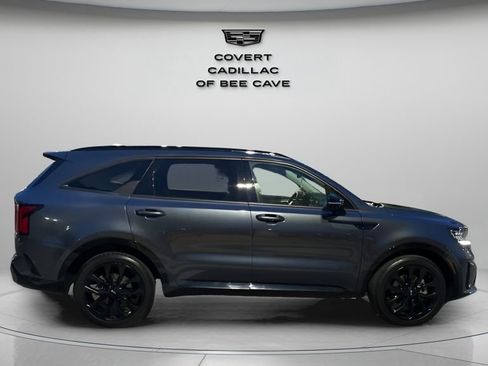 Used 2021 Kia Sorento SX image 11